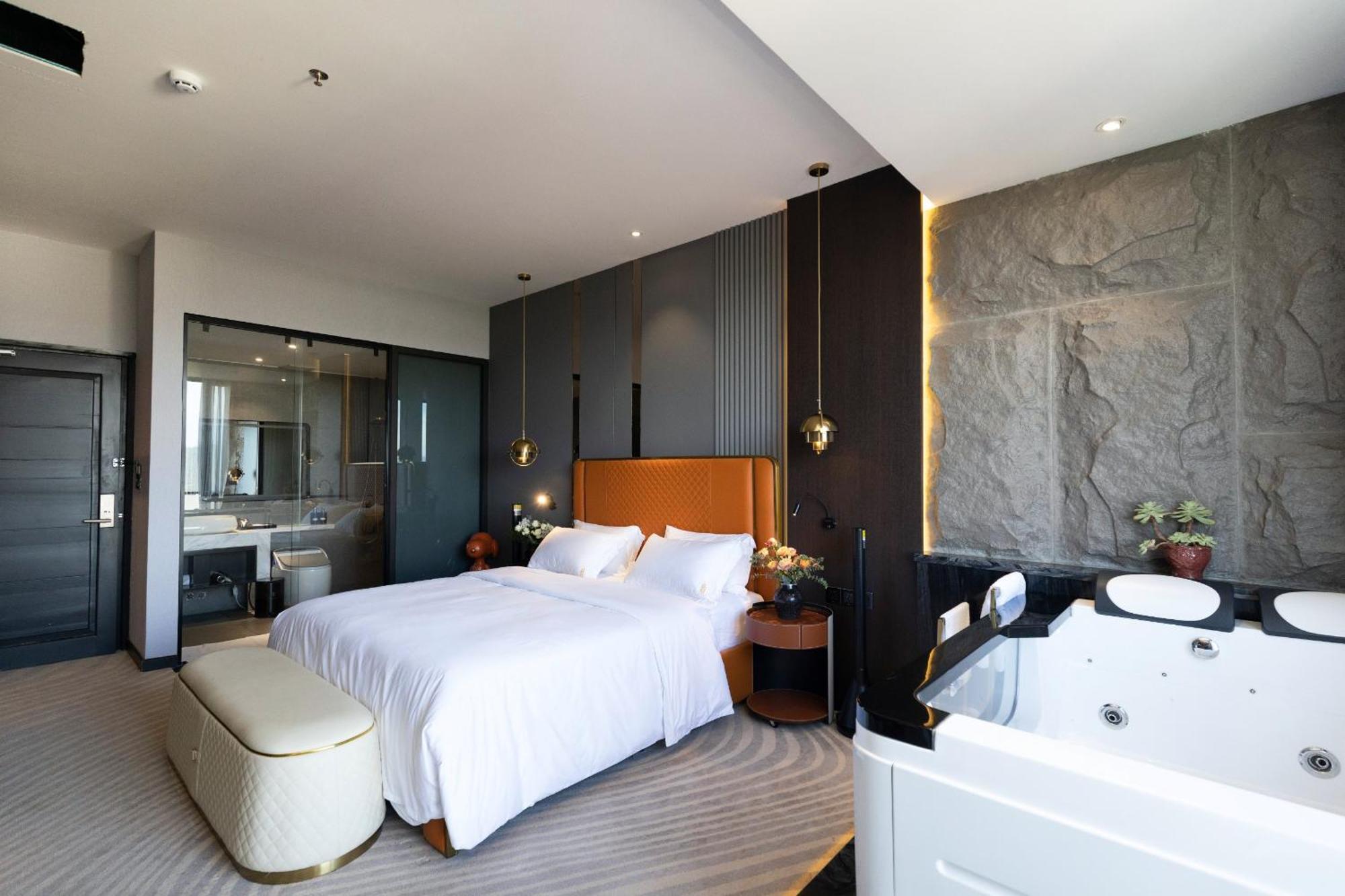 New Century Dalat Hotel Далат Экстерьер фото